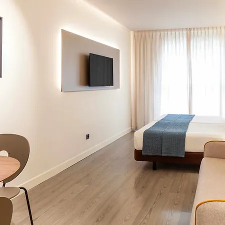 Viena Plaza De Espana Aparthotel