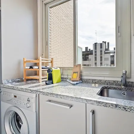 Con Garaje En Ensanche De Vallecas Alquiler Temporal Appartement *