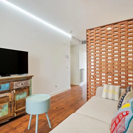 Con Garaje En Ensanche De Vallecas Apartment *