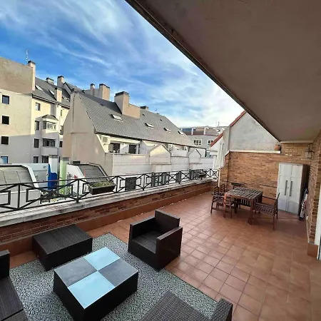 Spacious And Bright Penthouse With Terrace Apartment