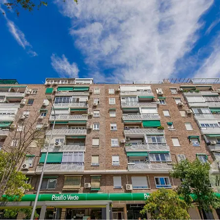 Con Parking 4, Vive La Latina Madrid