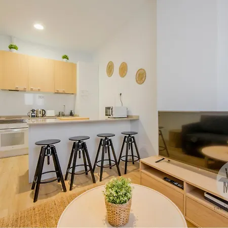 Con Parking 4, Vive La Latina Apartment *