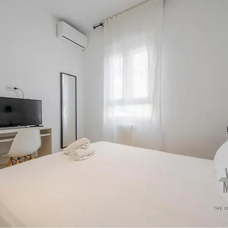 Con Parking 4, Vive La Latina Apartment *