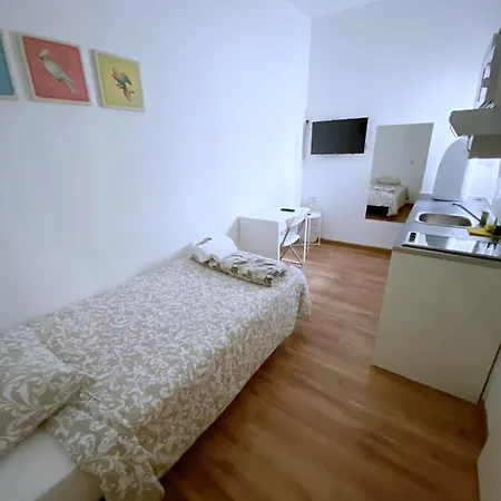 Apartment Travelstay Fuencarral Madrid