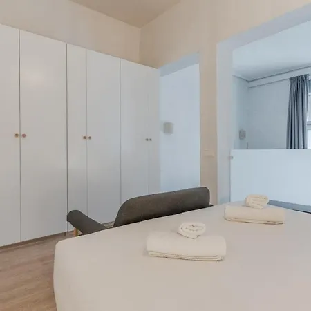 Modern Cozy With Yard - 1bd 1bath - Cuzco Madrid