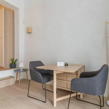 Modern Cozy With Yard - 1bd 1bath - Cuzco * Madrid