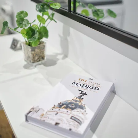 Lovely - Apartasuite Completo En Excelente Ubicacion En * Madrid