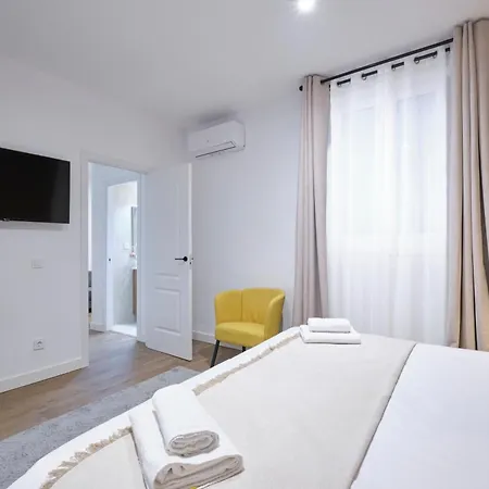 Lovely - Apartasuite Completo En Excelente Ubicacion En Apartment