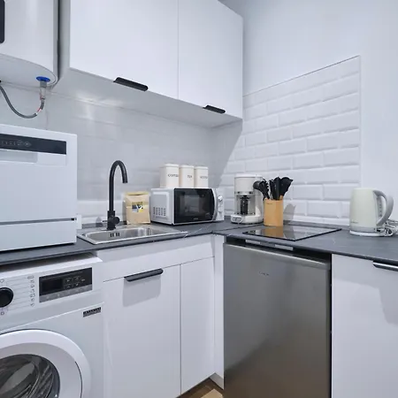 Lovely - Apartasuite Completo En Excelente Ubicacion En Apartment *