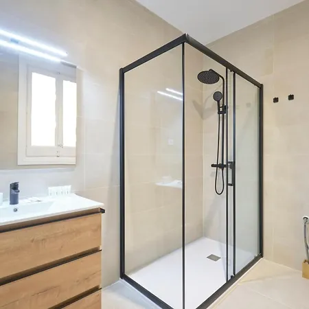 Apartment Lovely - Elegante En El Corazon De La Ciudad Madrid