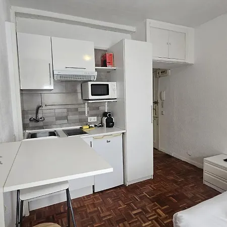Estudio En Gran Via Centro Apartament