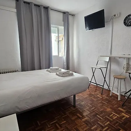 Estudio En Gran Via Centro Apartament *