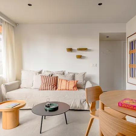 Moderno Y Luminoso Piso Cerca Al Paque Del Retiro Apartamento Madrid