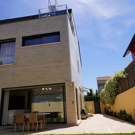Casa Completa De Lujo Con Jardin Y Piscina Compartida *