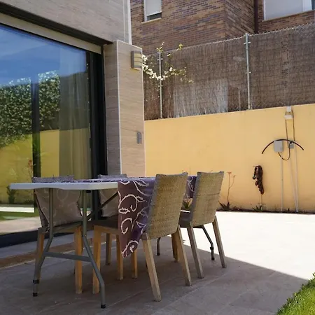 Feriehus Casa Completa De Lujo Con Jardin Y Piscina Compartida Madrid