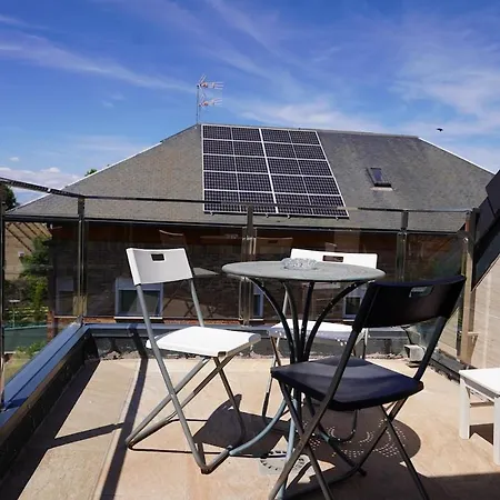 Casa Completa De Lujo Con Jardin Y Piscina Compartida Feriehus