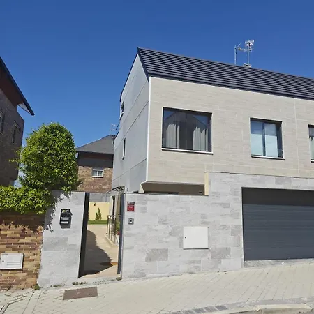Casa Completa De Lujo Con Jardin Y Piscina Compartida Feriehus
