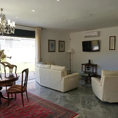 Feriehus Casa Completa De Lujo Con Jardin Y Piscina Compartida