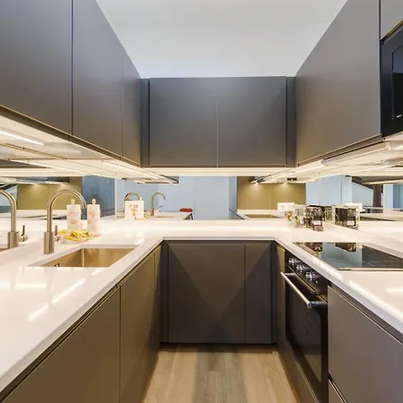 Guestready - Industrial Gem Near Plaza De Espana