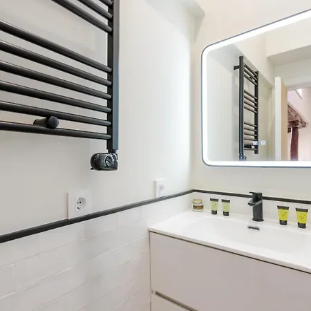 Guestready - Industrial Gem Near Plaza De Espana Apartment Madrid