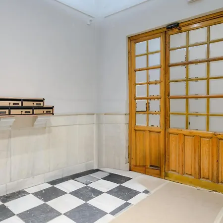 Guestready - Industrial Gem Near Plaza De Espana