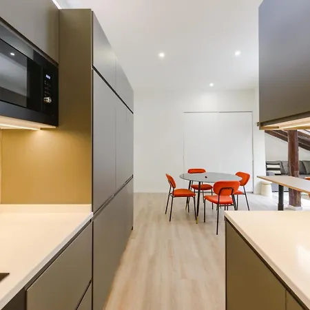 Guestready - Industrial Gem Near Plaza De Espana Apartment