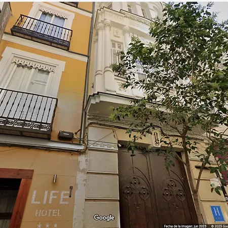 Life Gran Via Design 3*
