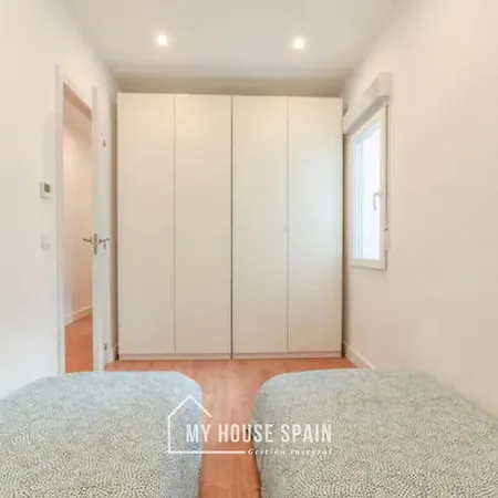 Apartment Myhousespain - Moderno Piso En Embajadores Madrid