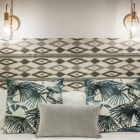 Apartment De Austrias - Your Refuge In La Latiina Madrid