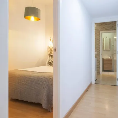 Apartment De Austrias - Your Refuge In La Latiina