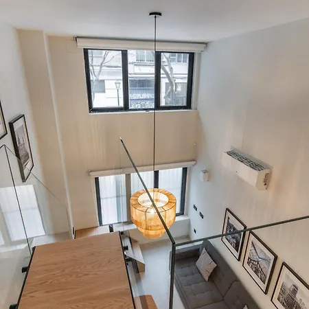 Laurel-mintystay Apartment