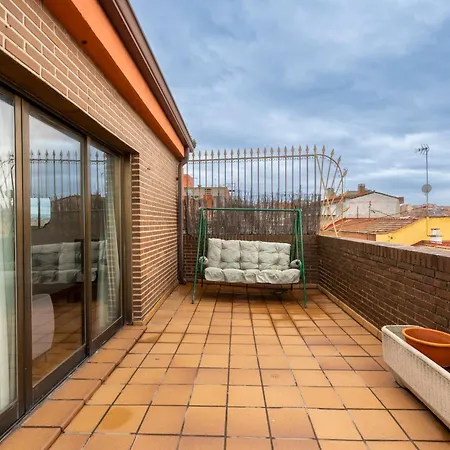 Duplex Centrico Atico Temporal Con Espectaculares Vistas Pat132 マドリード