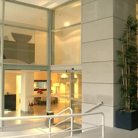 Aparthotel Viena Plaza De Espana 3*