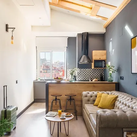 Apartmanhotel Limehome Calle De La Madera - Digital Access Madrid