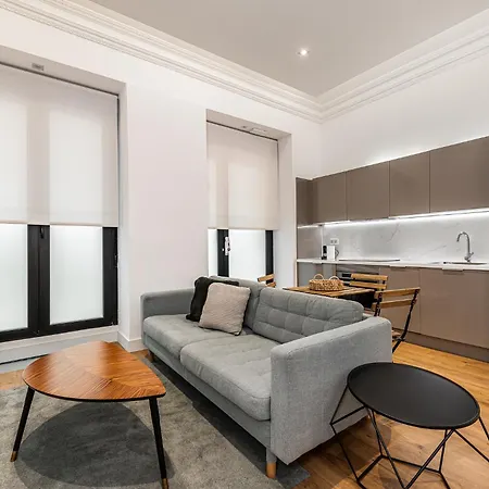 Apartment Waou Essence I Anton Martin *