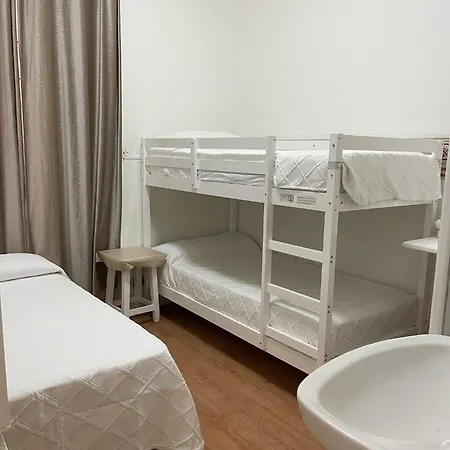 Daniel Guest house *