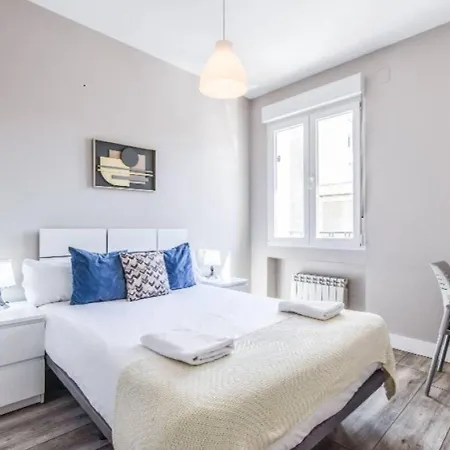 Rest In Style In A Unique Retiro Apartment