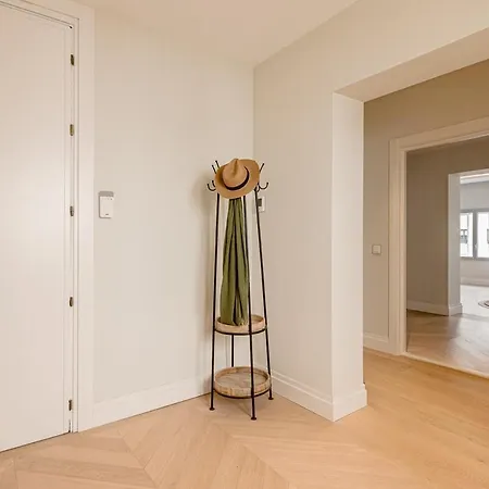 Spectacular Flat For 8 Pax Near Puerta Del Sol - Alcala *