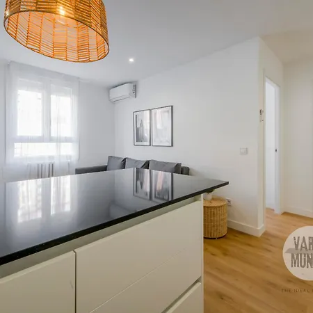 Elegancia Con Parking 4, Vive La Latina Apartment *