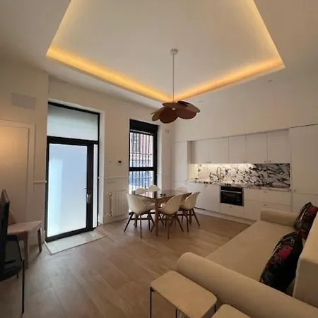 Bernabeu I Apartment *