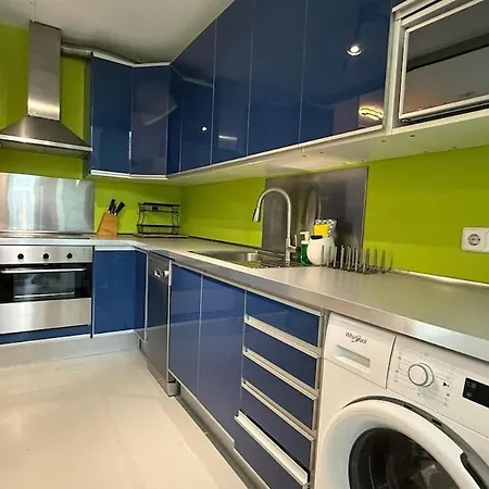 Bright Duplex For 4 Pax - Camarillo Madrid
