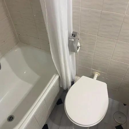 Quevedo, En Bravo Murillo Apartment