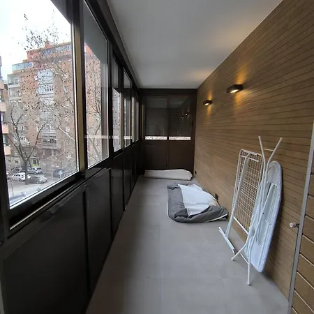Chamartin - Modern & Comfortable Guest house Madrid