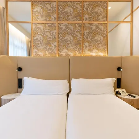 Petit Palace Chueca Hotel 3*