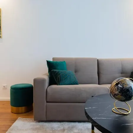 Apartment Saffron Tower Madrid