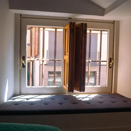 Palacio Conde Miranda Appartement
