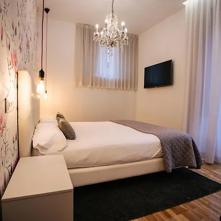 Palacio Conde Miranda Appartement *