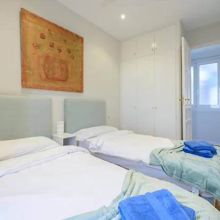 170m2 Muy Amplio Y Lujoso- 1 Min Plaza Mayor Apartment *