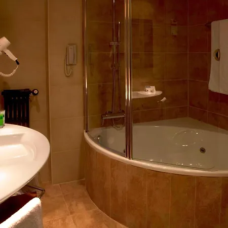 Ac Carlton By Marriott Hotel