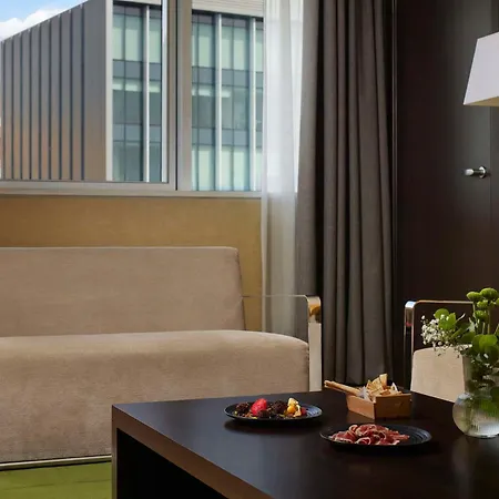 Nh Ribera Del Manzanares 4*